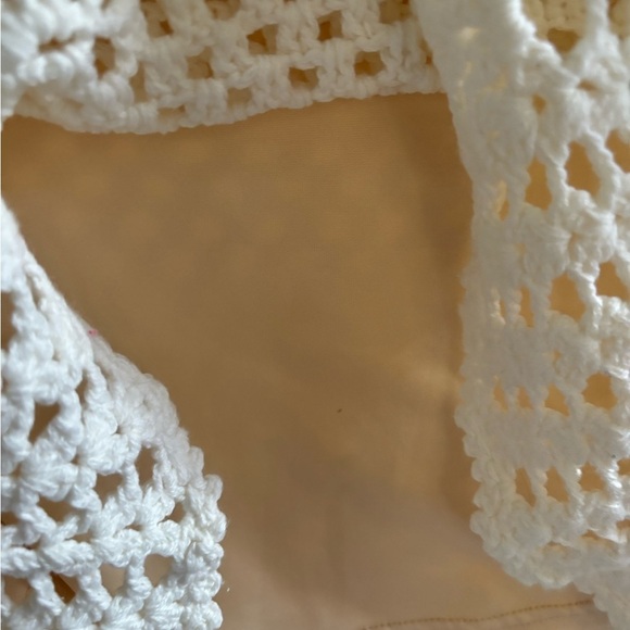 Lucy in the Sky crochet cream skirt size small -sold out in stores - Picture 4 of 5